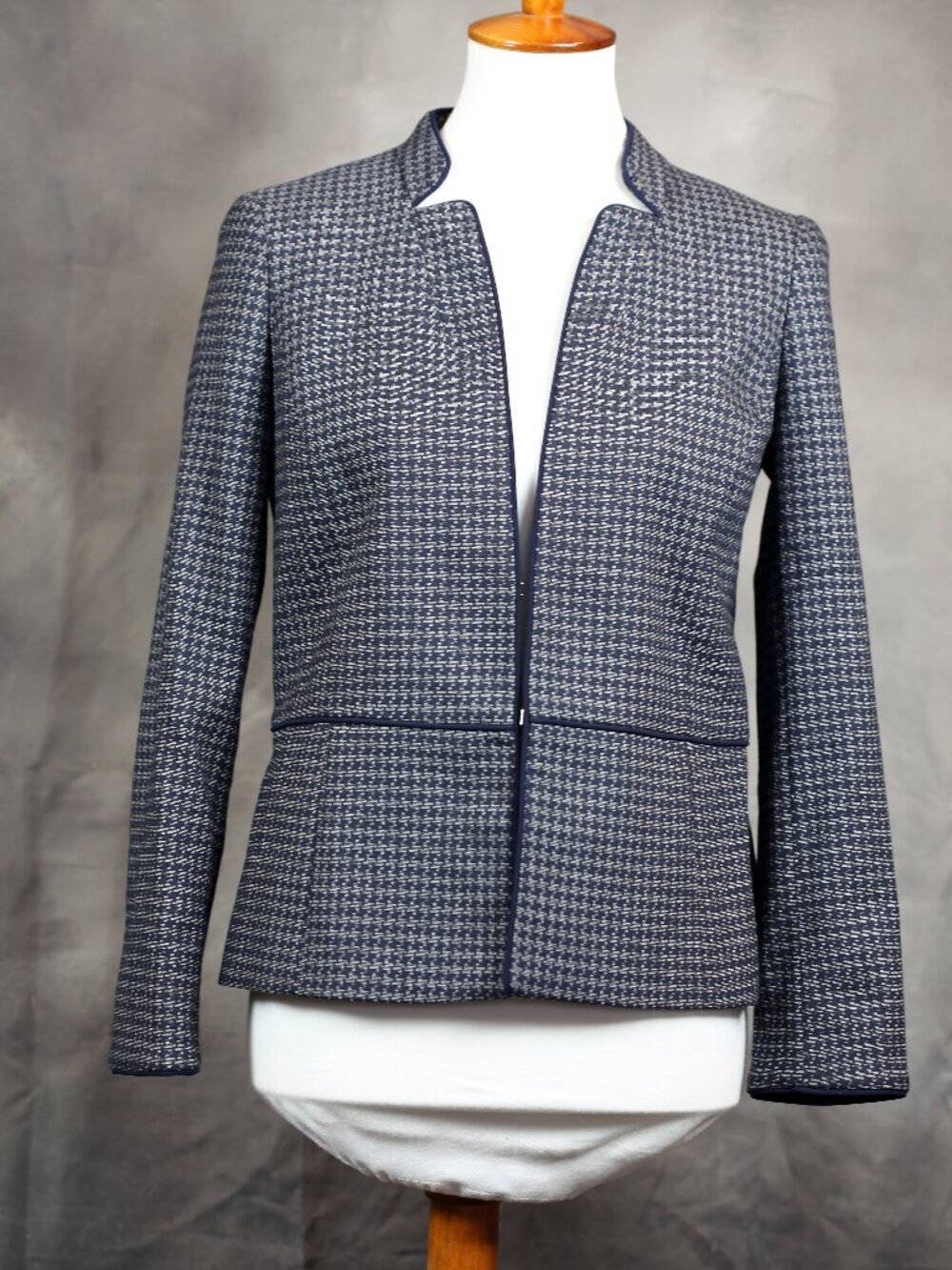 Talbots Structured Navy and White Knit Blazer Jacket - 4P